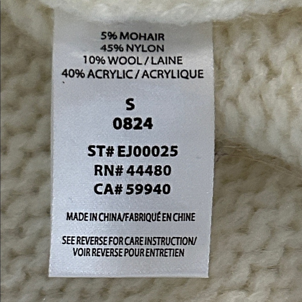 Elwood Mohair/Wool Blend Women's White Cardigan Sweater. - Picture 9 of 11